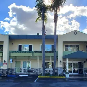 https://quality-inn-suites-anaheim-at-the-park.topanaheimhotels.com