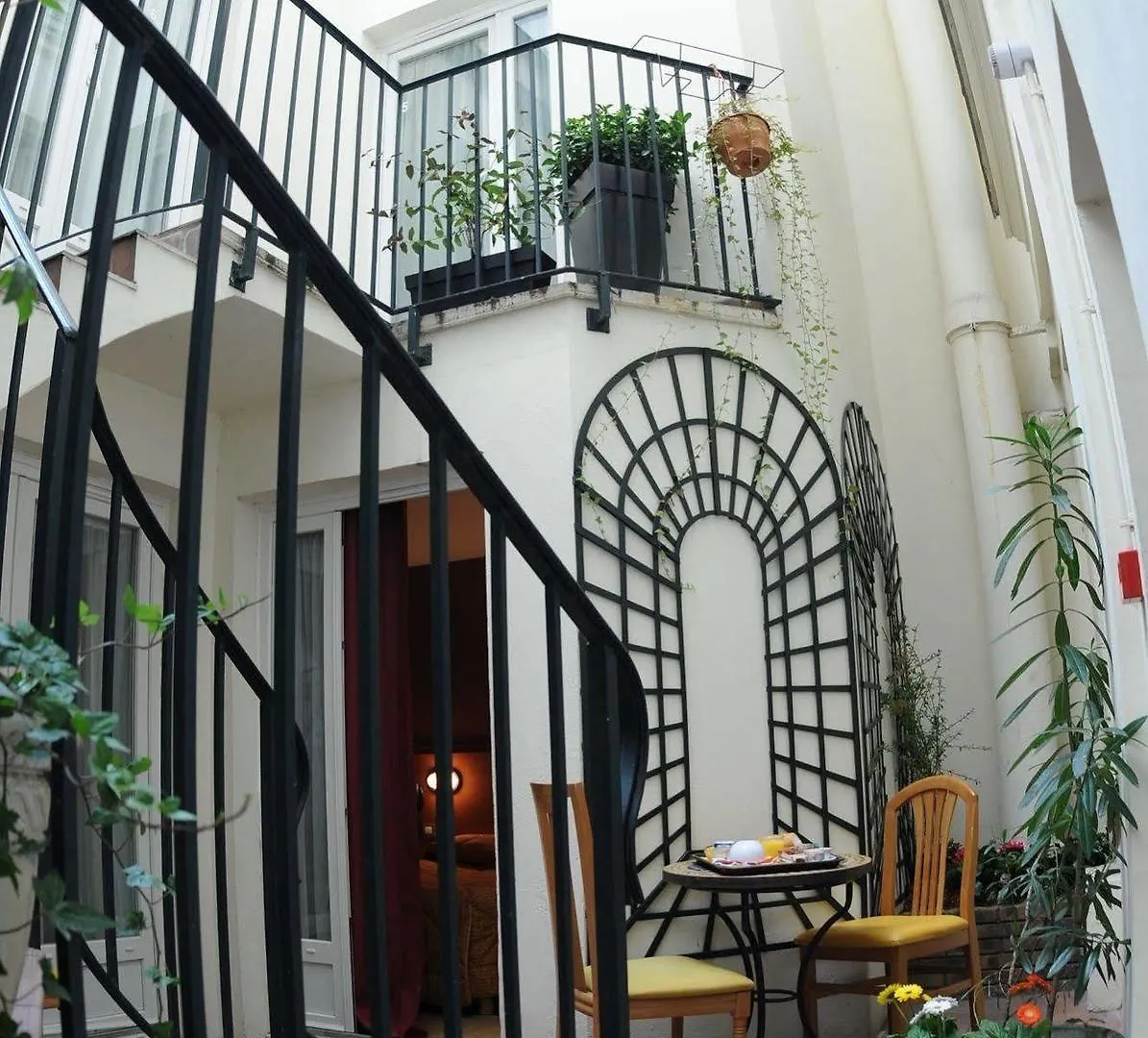 Hotel Alexandrine Opera Paris